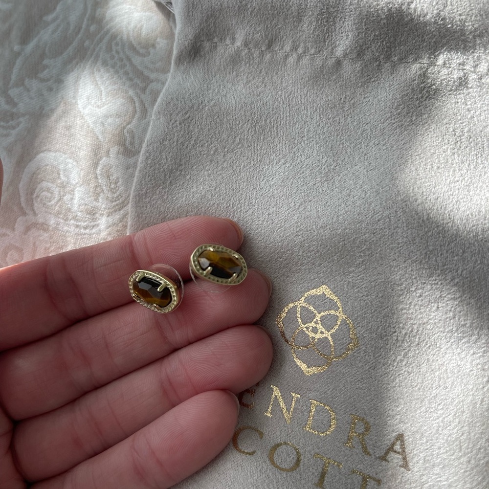 Kendra Scott Mini Ellie Earrings in Gold Tigers Eye Studs